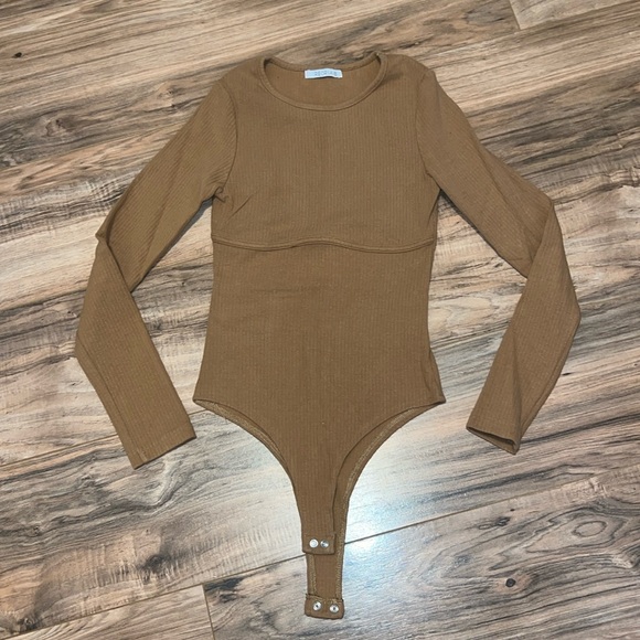 TJ Maxx Women’s Light Brown bodysuit Size Small - Picture 1 of 1
